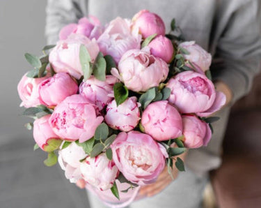 Forever Peonies Flower Bouquet for Melbourne Delivery - 20 Stems in a Vase