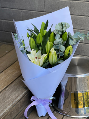 Lilies Bouquet at Florist Corner for Lilies Delivery in Melbourne